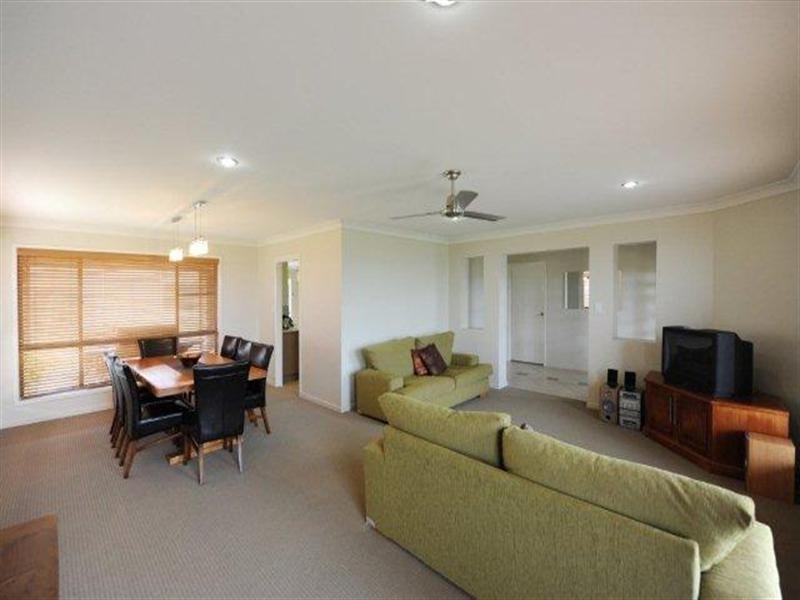 4 Marlowe Court, Westbrook QLD 4350