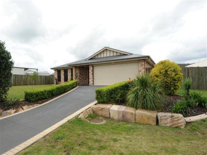 4 Marlowe Court, Westbrook QLD 4350