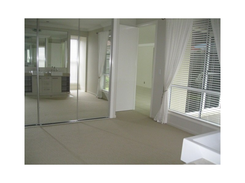 2/69 Kearney Street, Kearneys Spring QLD 4350