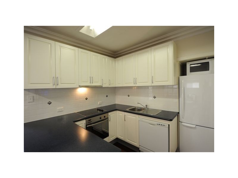 11 Drayton Road, Harristown QLD 4350