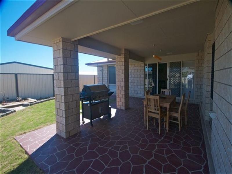 10 Marlowe Court, Westbrook QLD 4350