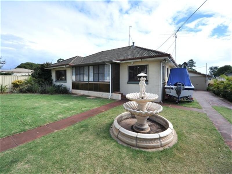 269 Geddes Street, Centenary Heights QLD 4350