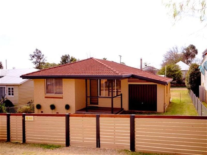 11 Cooper Street, South Toowoomba QLD 4350