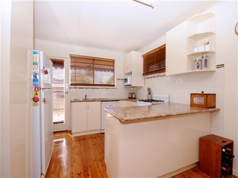 11 Cooper Street, South Toowoomba QLD 4350