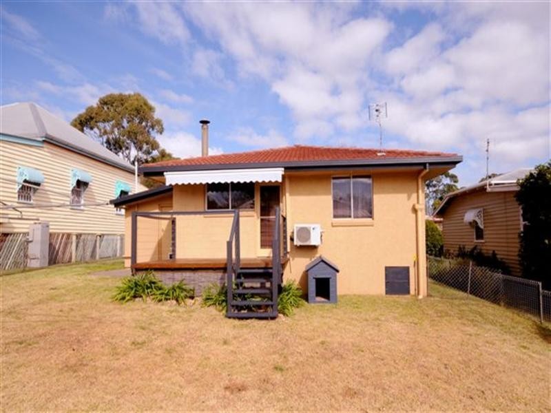 11 Cooper Street, South Toowoomba QLD 4350