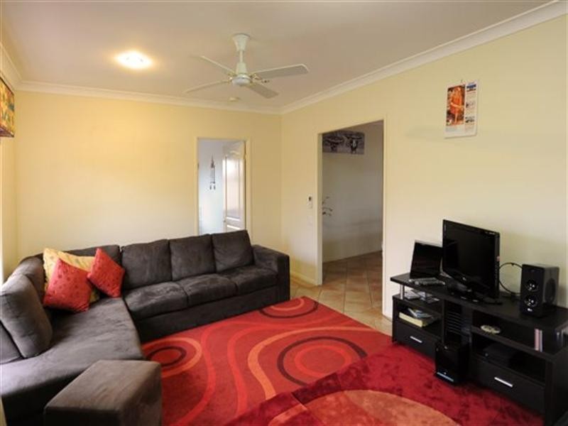 214 Spring Street, Middle Ridge QLD 4350