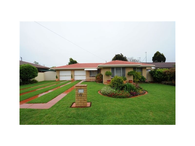 11 Gloucester Crescent, Darling Heights QLD 4350