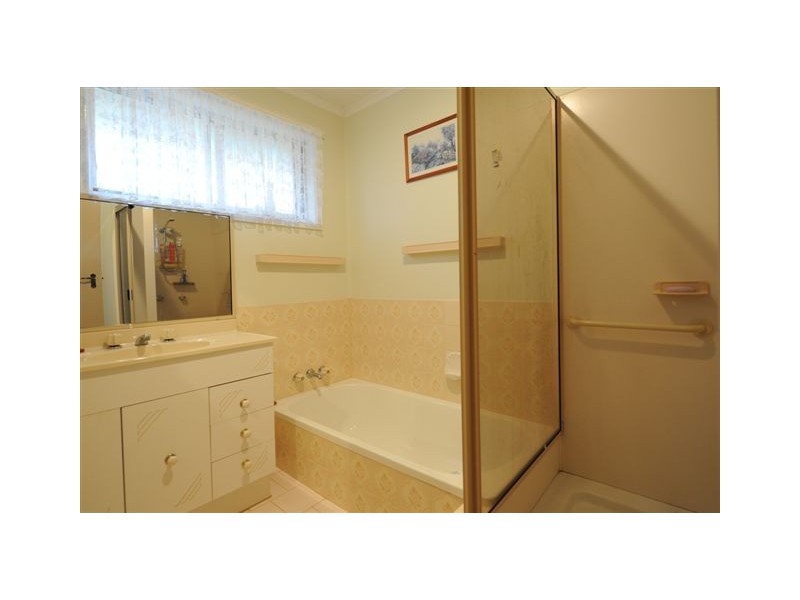 11 Gloucester Crescent, Darling Heights QLD 4350