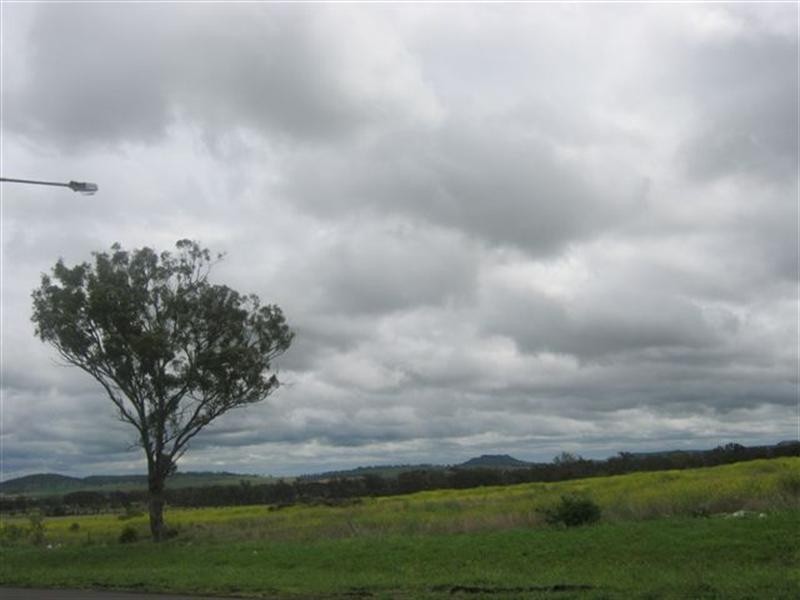 32 Shoesmith Road, Westbrook QLD 4350