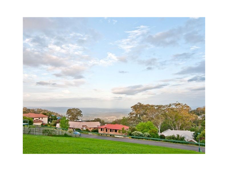 21 Robertson Crescent, Toowoomba QLD 4350