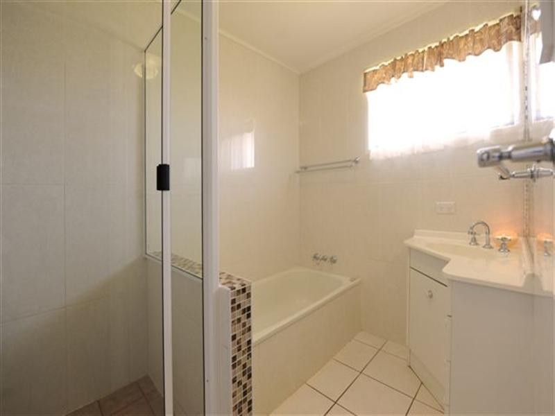 19 Noack Street, Harristown QLD 4350