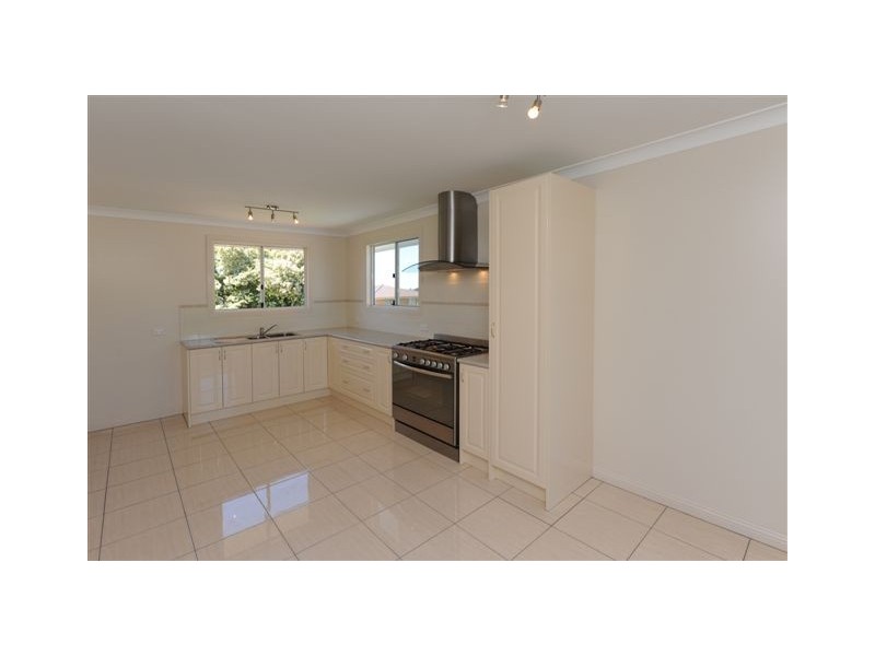 43 Flinders Street, Centenary Heights QLD 4350