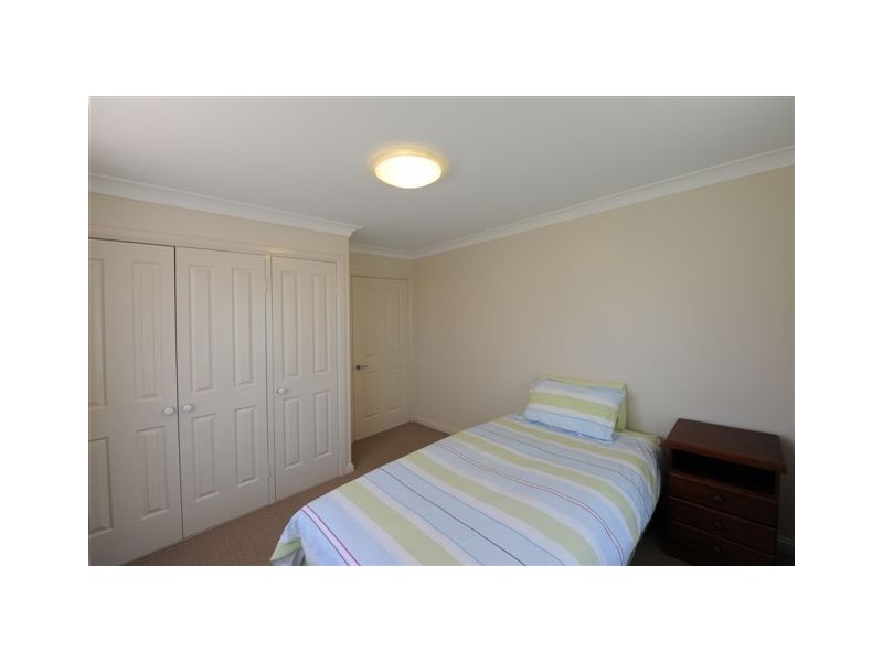 43 Flinders Street, Centenary Heights QLD 4350