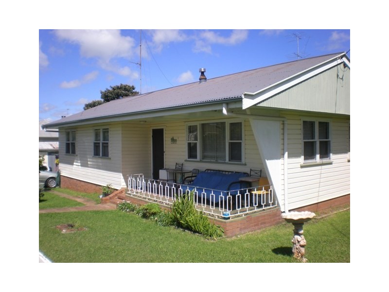 1 Gauntlet Street, Toowoomba QLD 4350