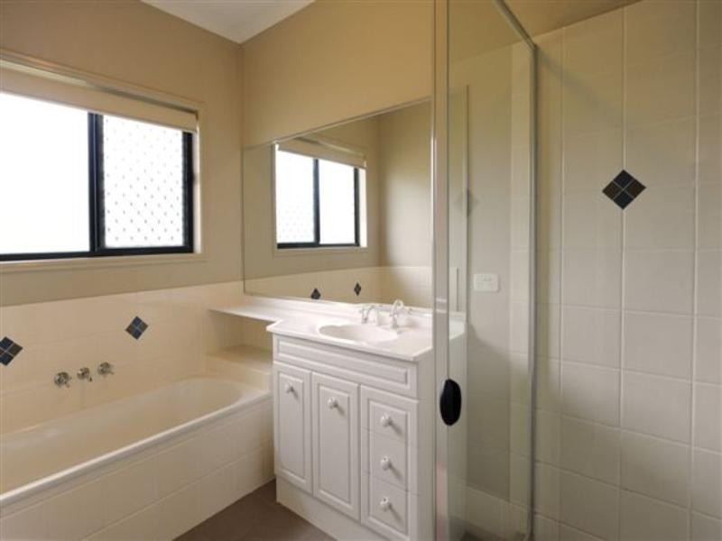 15 Harriet Street, Kingsthorpe QLD 4400