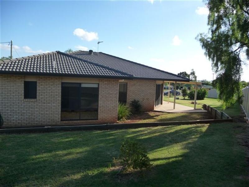 15 Harriet Street, Kingsthorpe QLD 4400