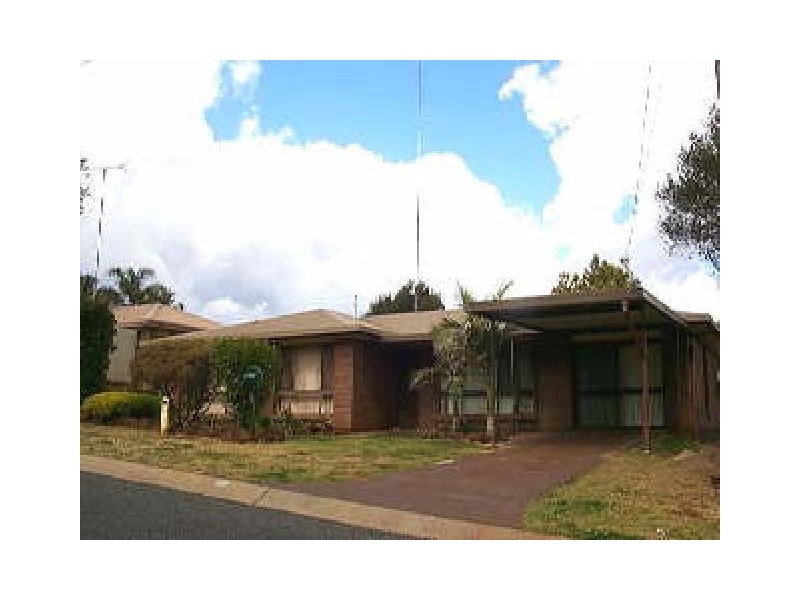 58 Poinciana Street, Glenvale QLD 4350