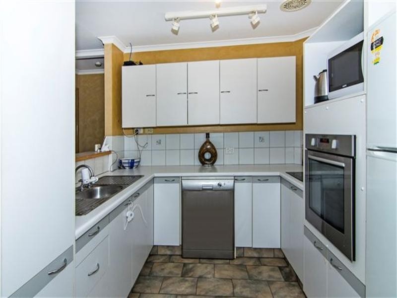 2 Fiona Street, Kingsthorpe QLD 4400