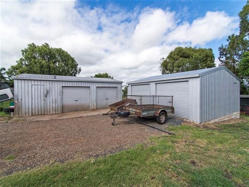 2 Fiona Street, Kingsthorpe QLD 4400