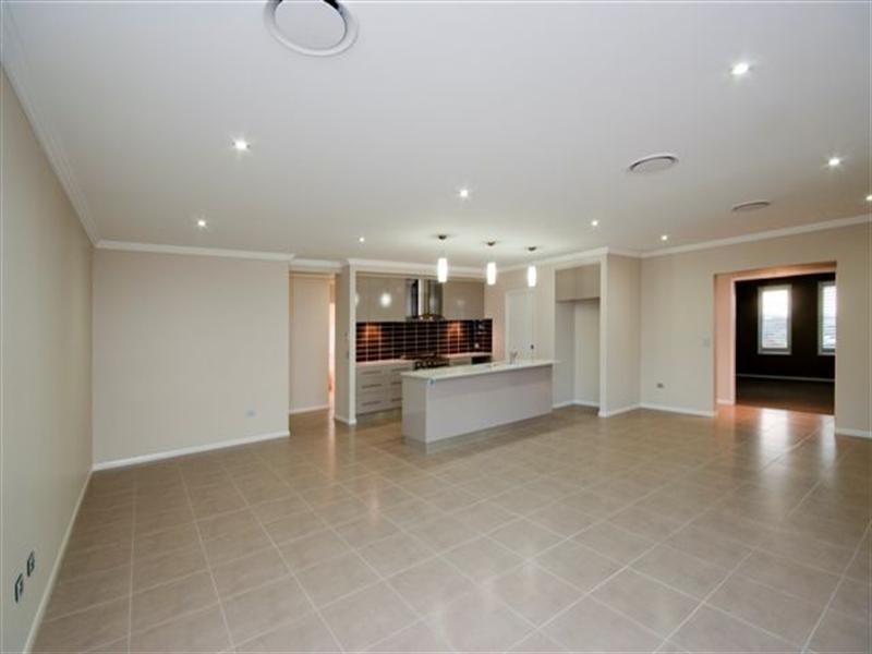 8 Ibis Court, Highfields QLD 4352