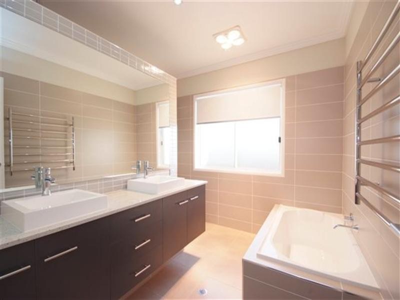 8 Ibis Court, Highfields QLD 4352