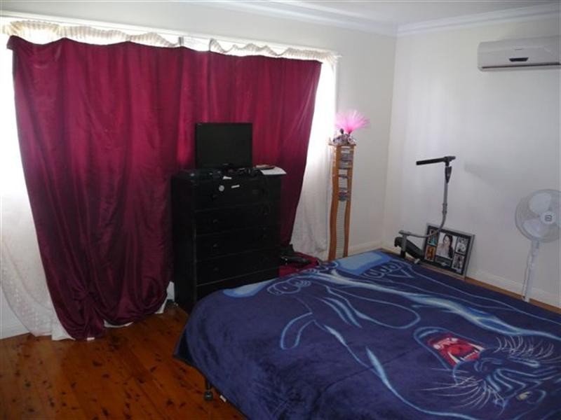 164 A and B Alderley Street, Centenary Heights QLD 4350