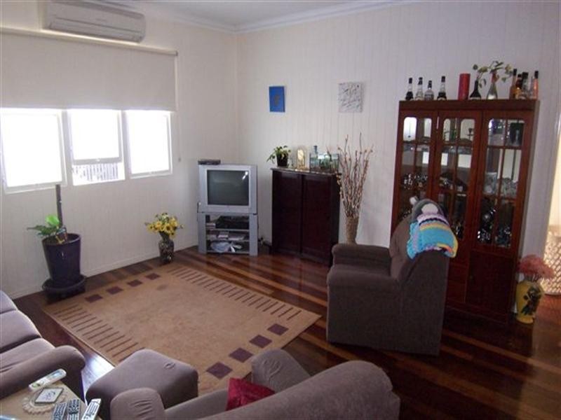 164 A and B Alderley Street, Centenary Heights QLD 4350