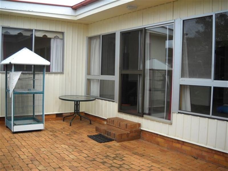 6 Bauhinia Court, Rangeville QLD 4350