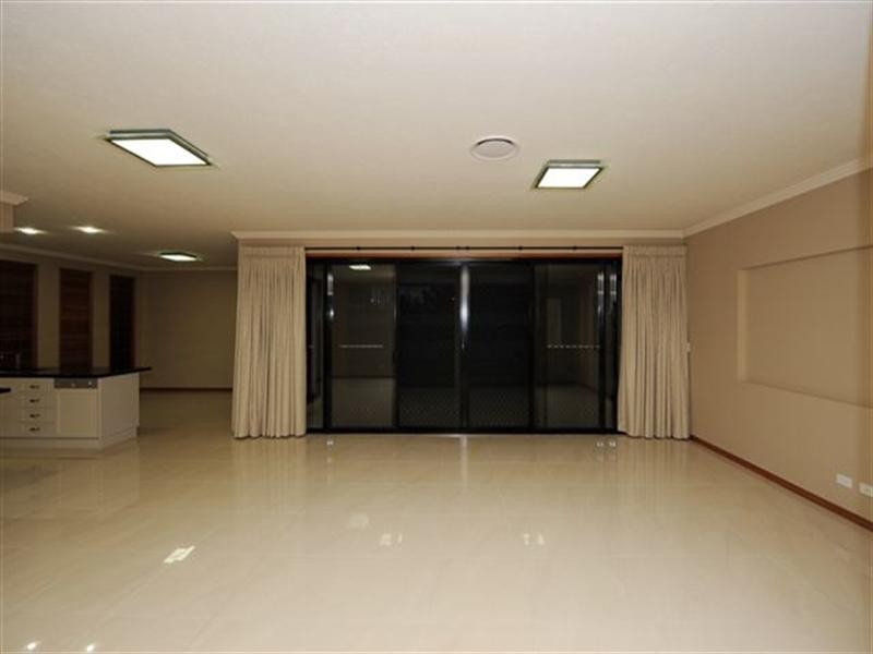 53 Wood Drive, Middle Ridge QLD 4350