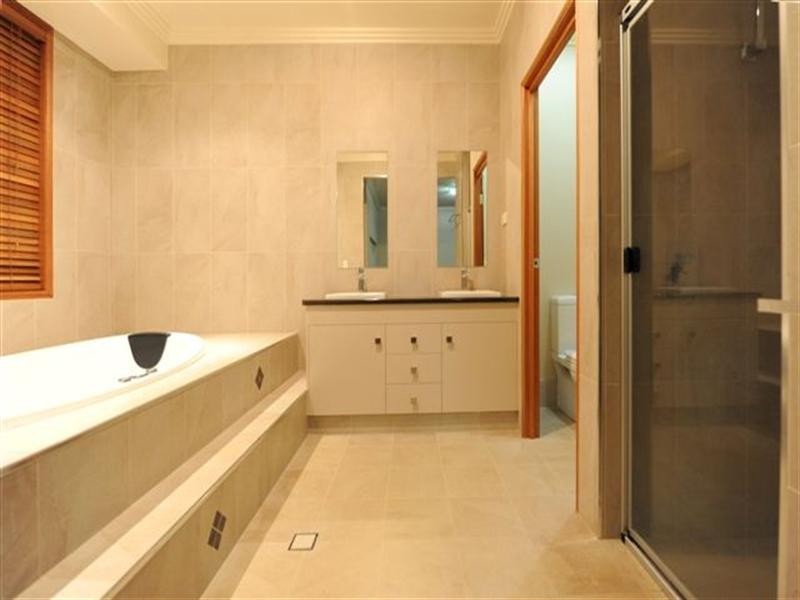 53 Wood Drive, Middle Ridge QLD 4350