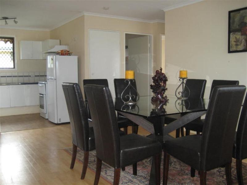 1/42 Debra Street, Centenary Heights QLD 4350