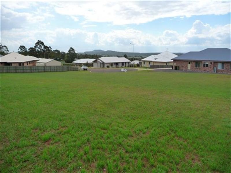 2 Evelyn Court, Highfields QLD 4352