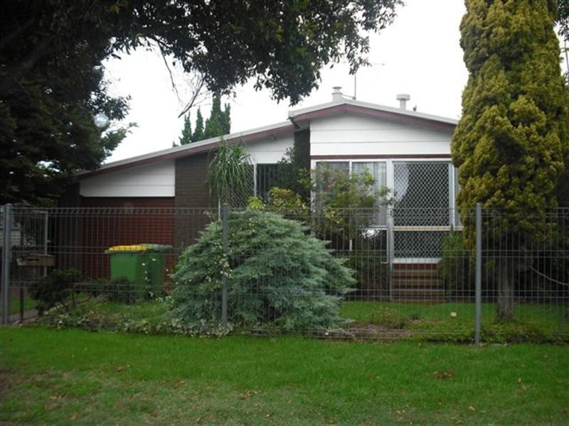 18 Fromalls Street, Harristown QLD 4350