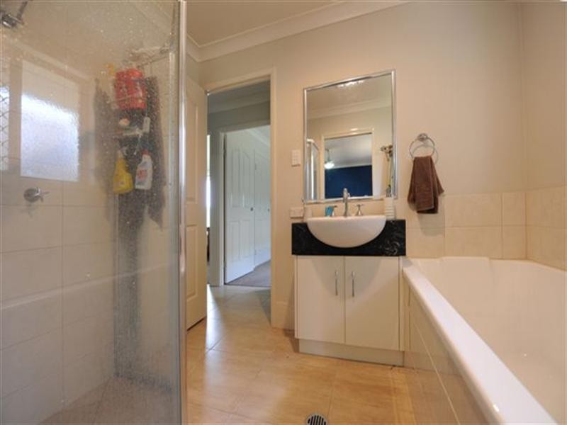 166D South Street, Centenary Heights QLD 4350
