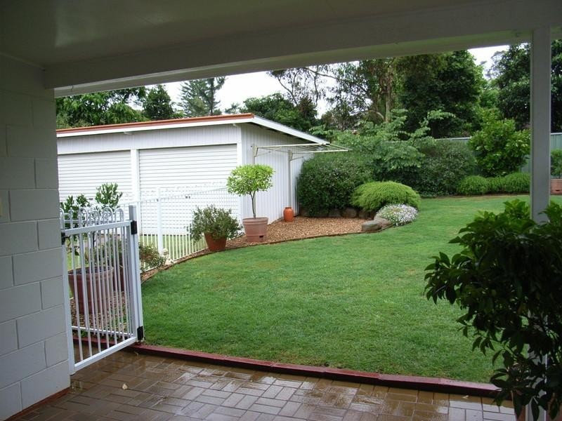 31 Alford Street, Mount Lofty QLD 4350