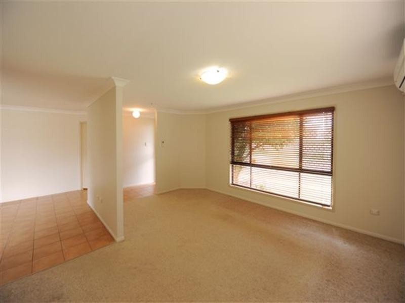 6 Pillar Street, Middle Ridge QLD 4350