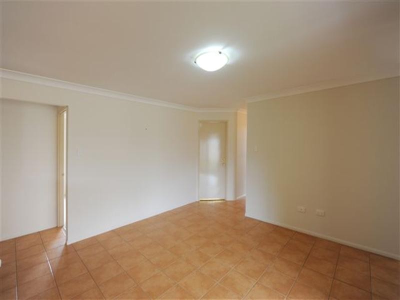 6 Pillar Street, Middle Ridge QLD 4350