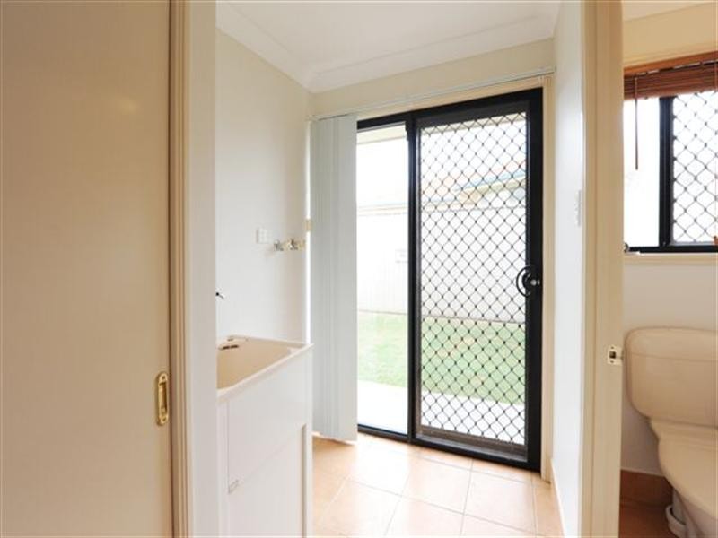 6 Pillar Street, Middle Ridge QLD 4350