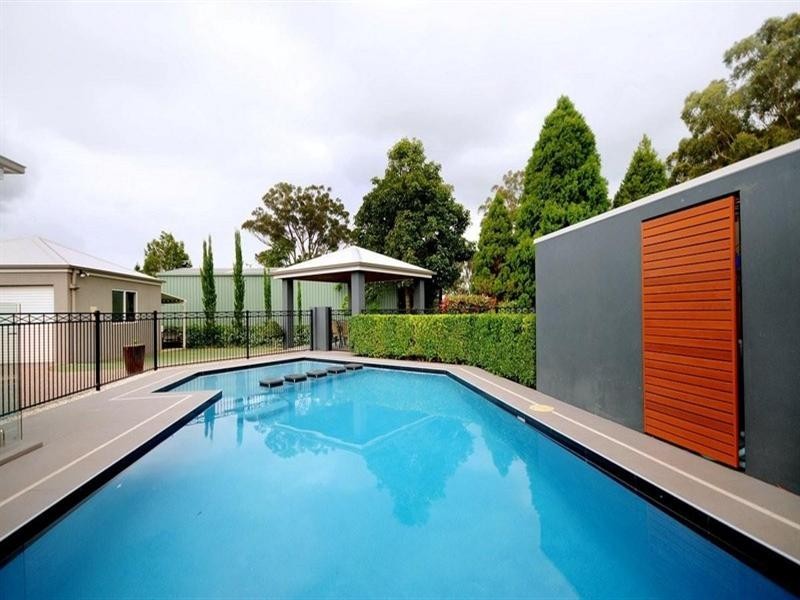 9 Bonville Court, Middle Ridge QLD 4350