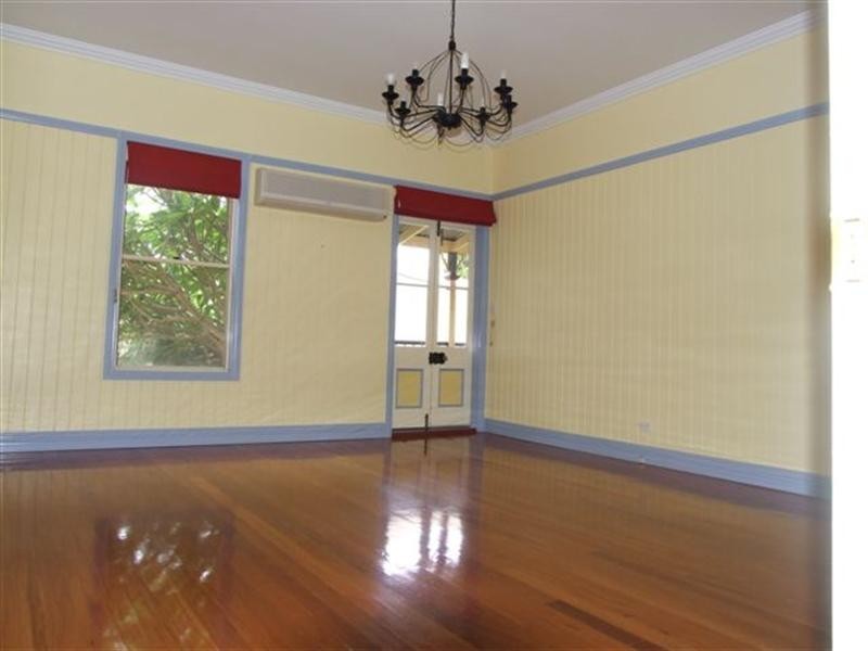 29 Lloyd Street, Harristown QLD 4350