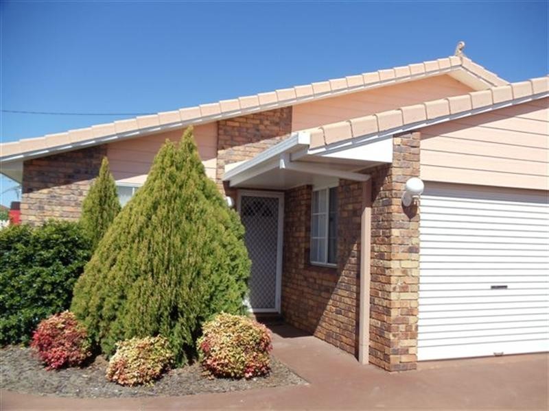 1/4 Crosby Street, Darling Heights QLD 4350