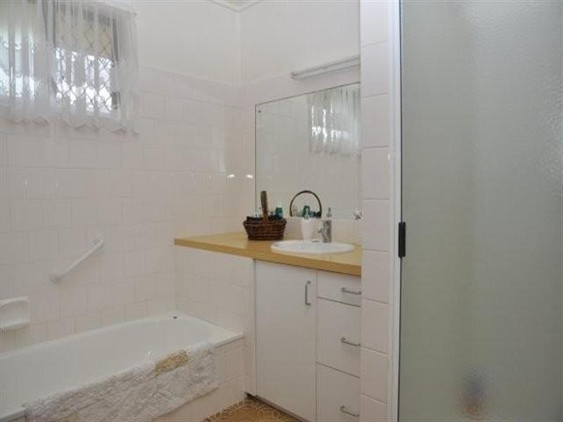 68 High Street, Rangeville QLD 4350