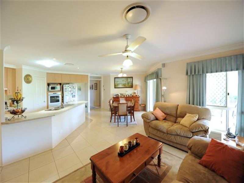 11 Dunbar Court, Highfields QLD 4352