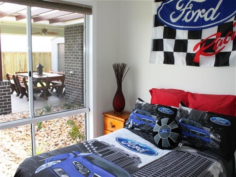 11 Plover Court, Highfields QLD 4352