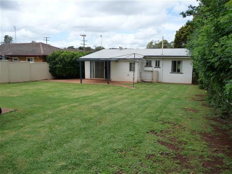 5 Butler Street, Rangeville QLD 4350