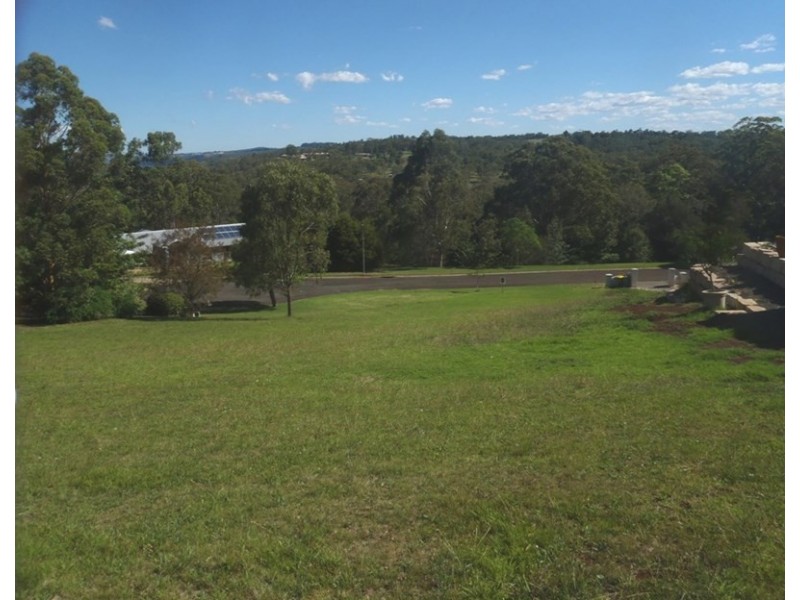 6 Timperley Drive, Highfields QLD 4352