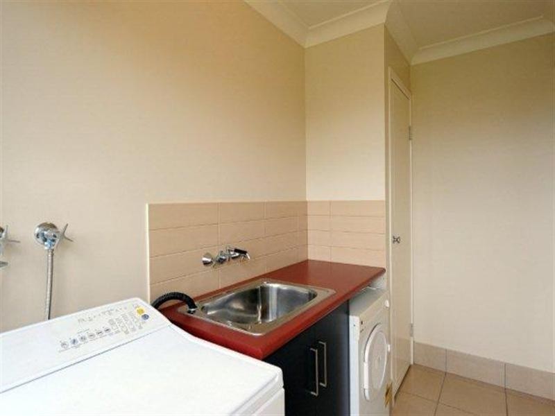 4 Marlowe Court, Westbrook QLD 4350