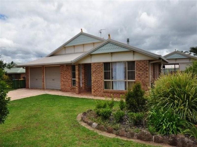 13 Byrd Court, Wilsonton QLD 4350