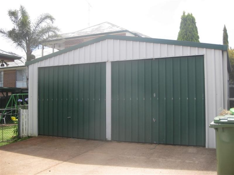 418 Hume Street, Centenary Heights QLD 4350