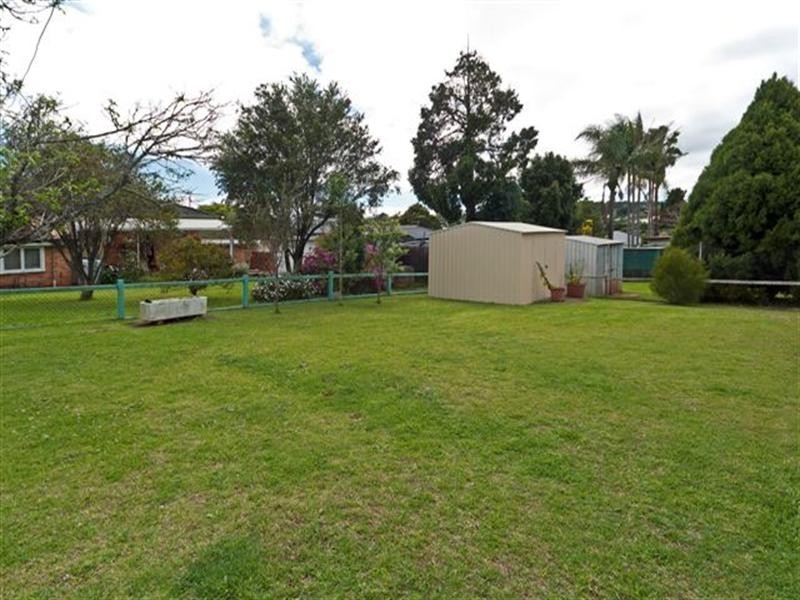 11 McNamara Street, Centenary Heights QLD 4350